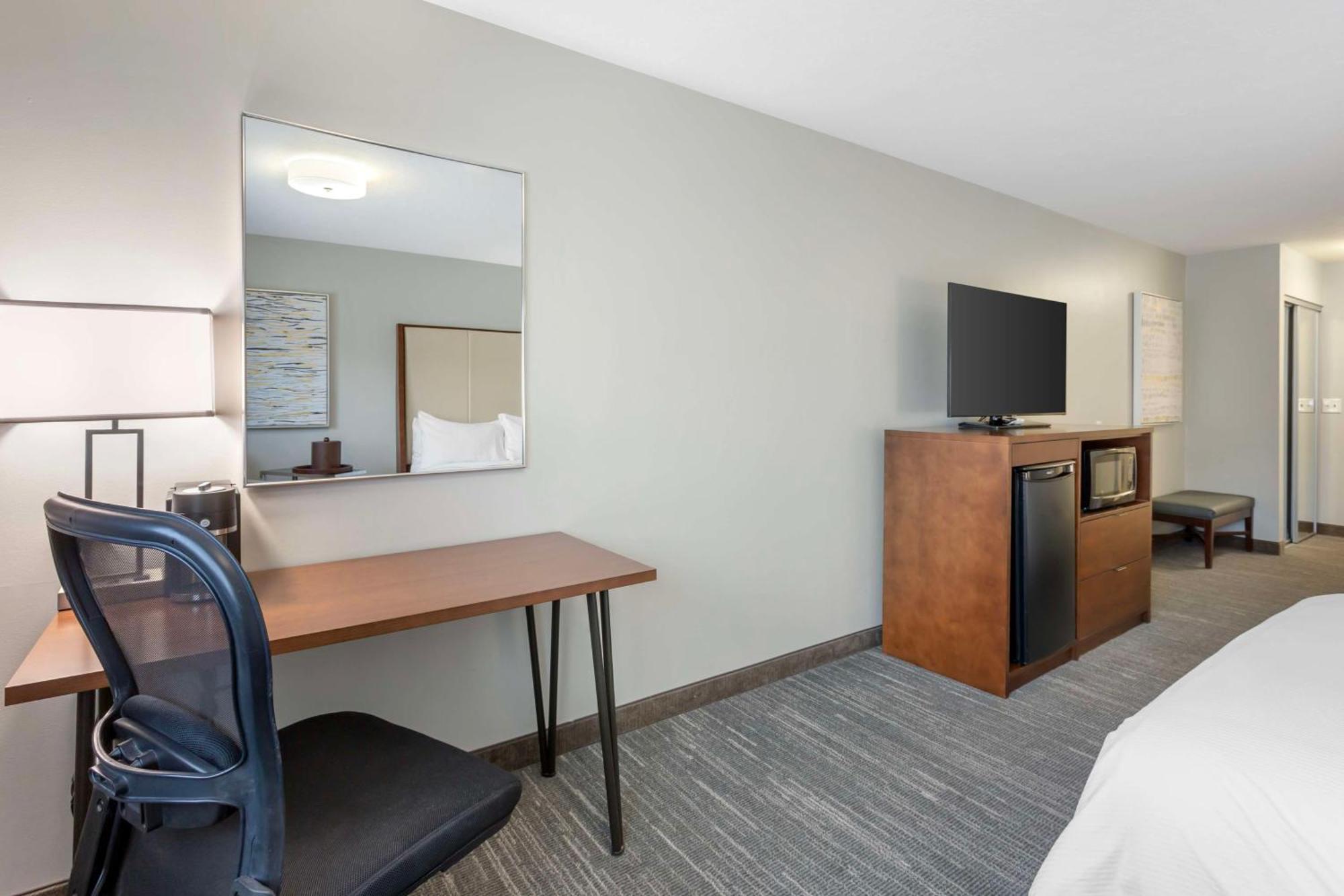 North Salt Lake Best Western Plus Cotton Tree Inn מראה חיצוני תמונה